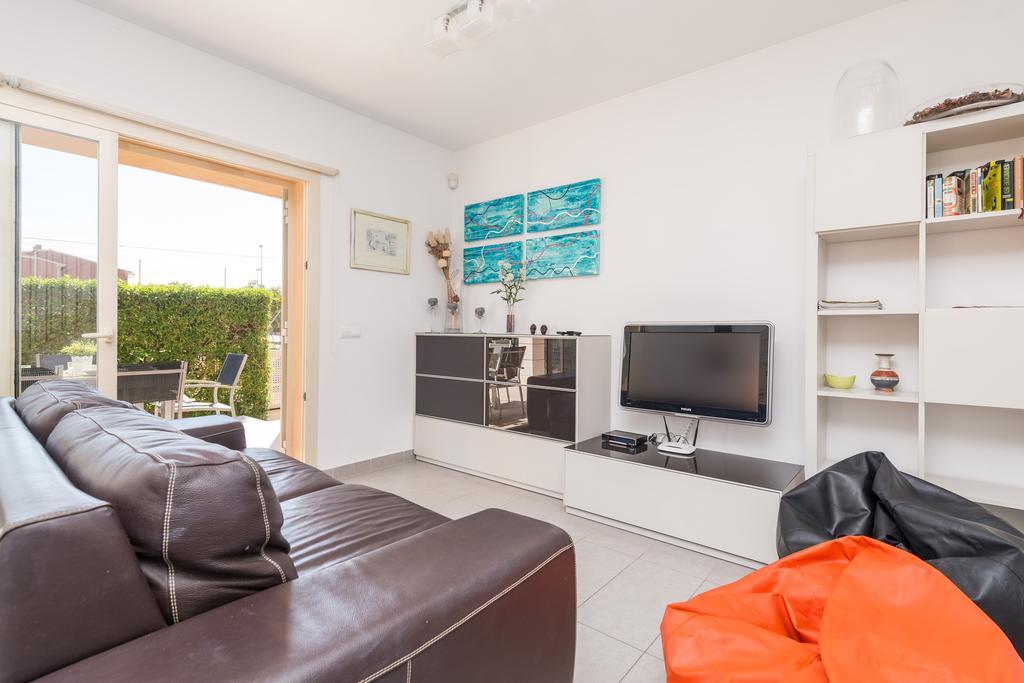 Iuca Villa Port de Alcudia  ภายนอก รูปภาพ